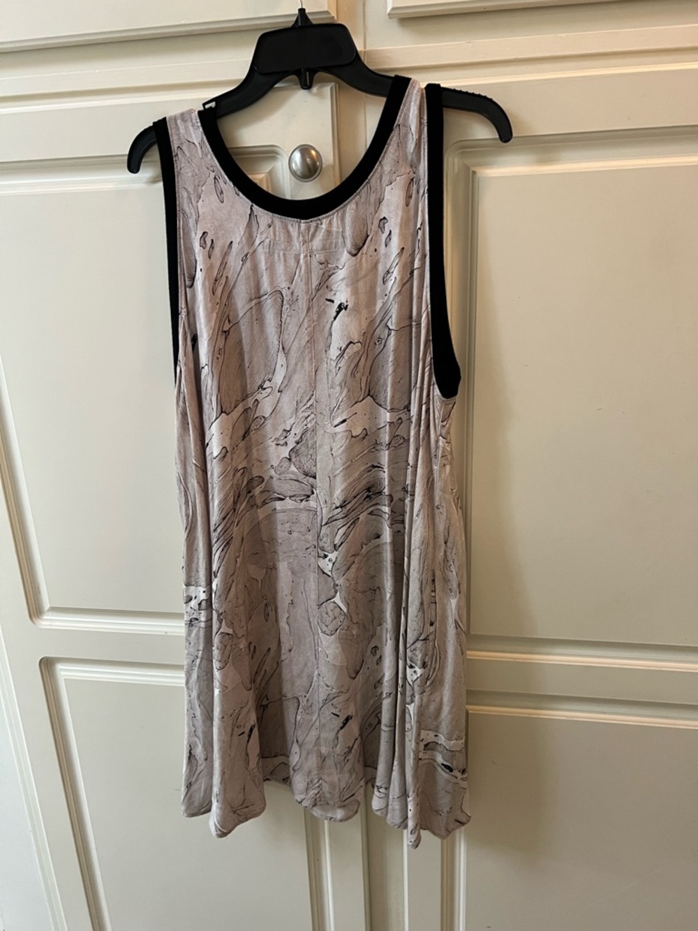 NWT Enza Costa Marble Print Sleeveless Tdress in Light Tan and Black